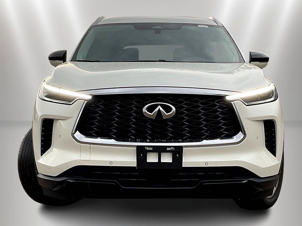 Used 2023 INFINITI QX60 Luxe w/ Performance Audio Package AWD/4WD image 2