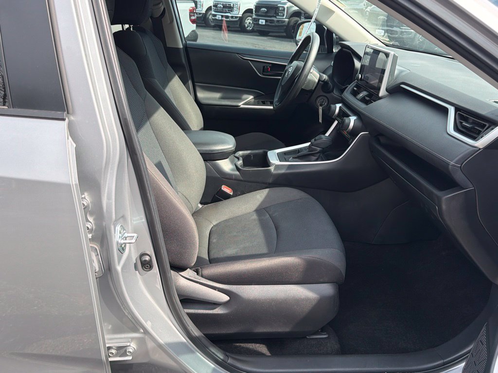 Used 2024 Toyota RAV4 LE FWD image 14