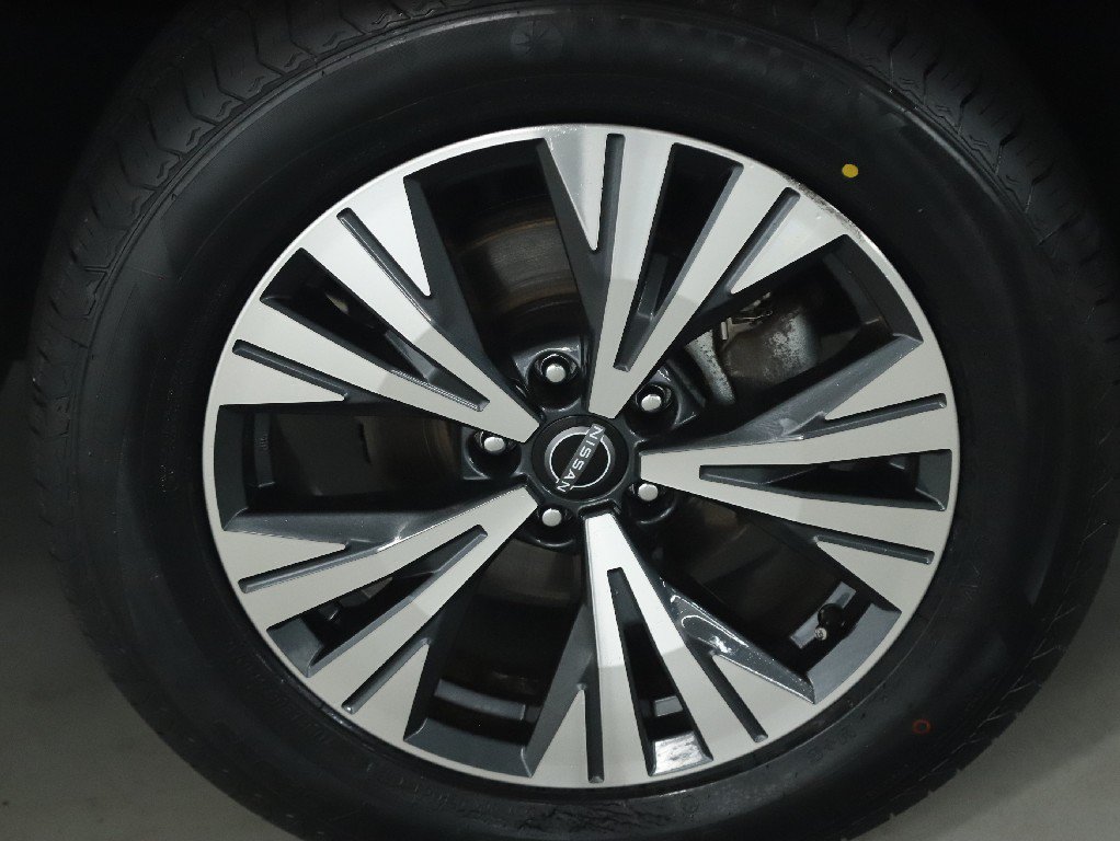 Used 2023 Nissan Rogue SV AWD/4WD image 10