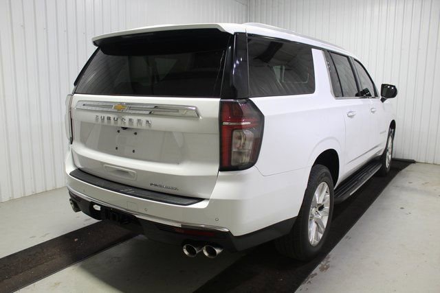 Used 2022 Chevrolet Suburban Premier image 6