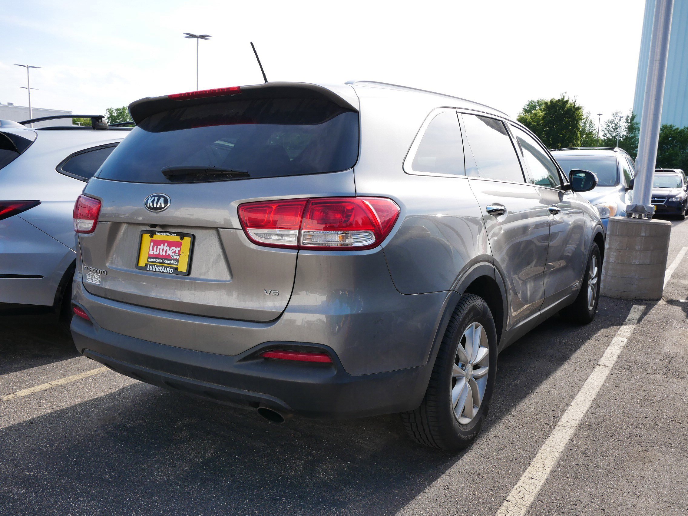 Used 2016 Kia Sorento LX AWD/4WD image 5