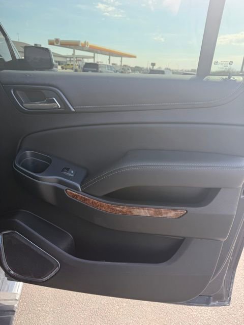 Used 2017 Chevrolet Suburban Premier image 20