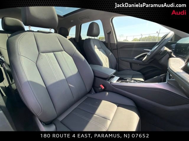 Used 2025 Audi Q5 Premium w/ Convenience Package AWD/4WD image 17