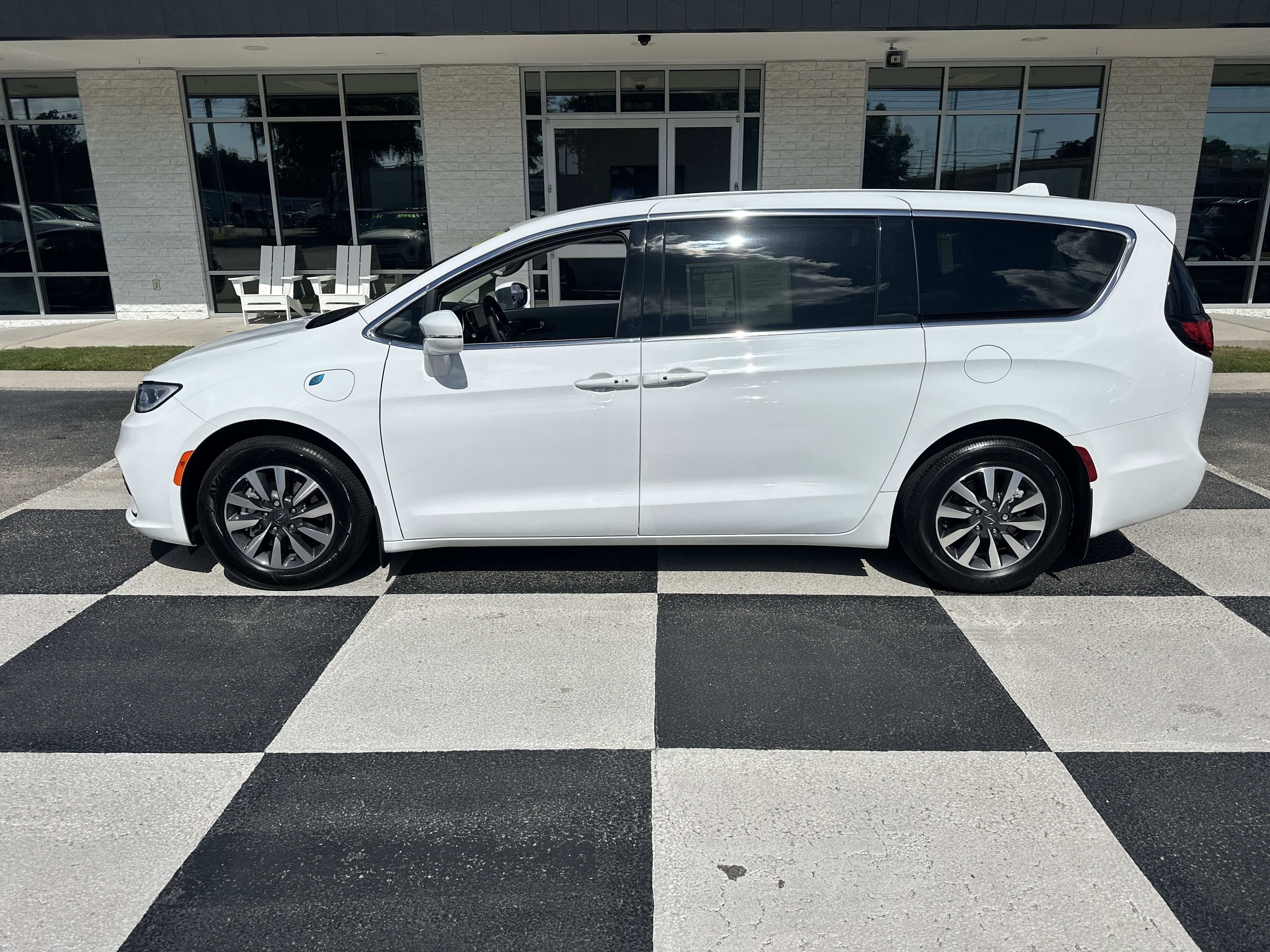Used 2022 Chrysler Pacifica Touring-L