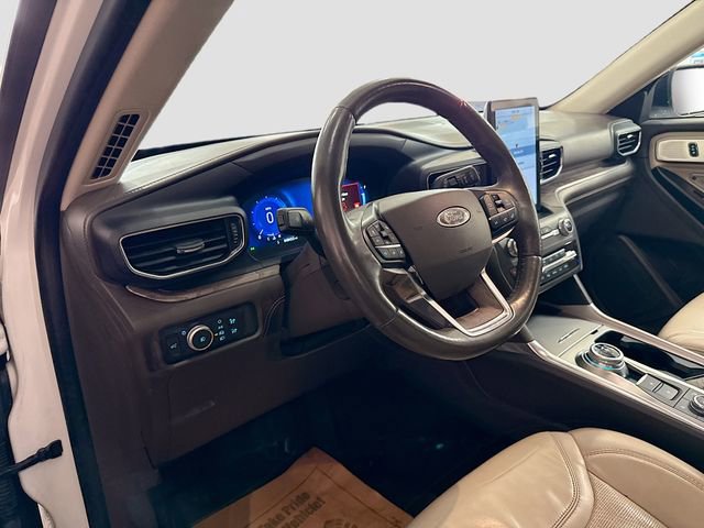 Used 2020 Ford Explorer Platinum w/ Premium Technology Package AWD/4WD image 10