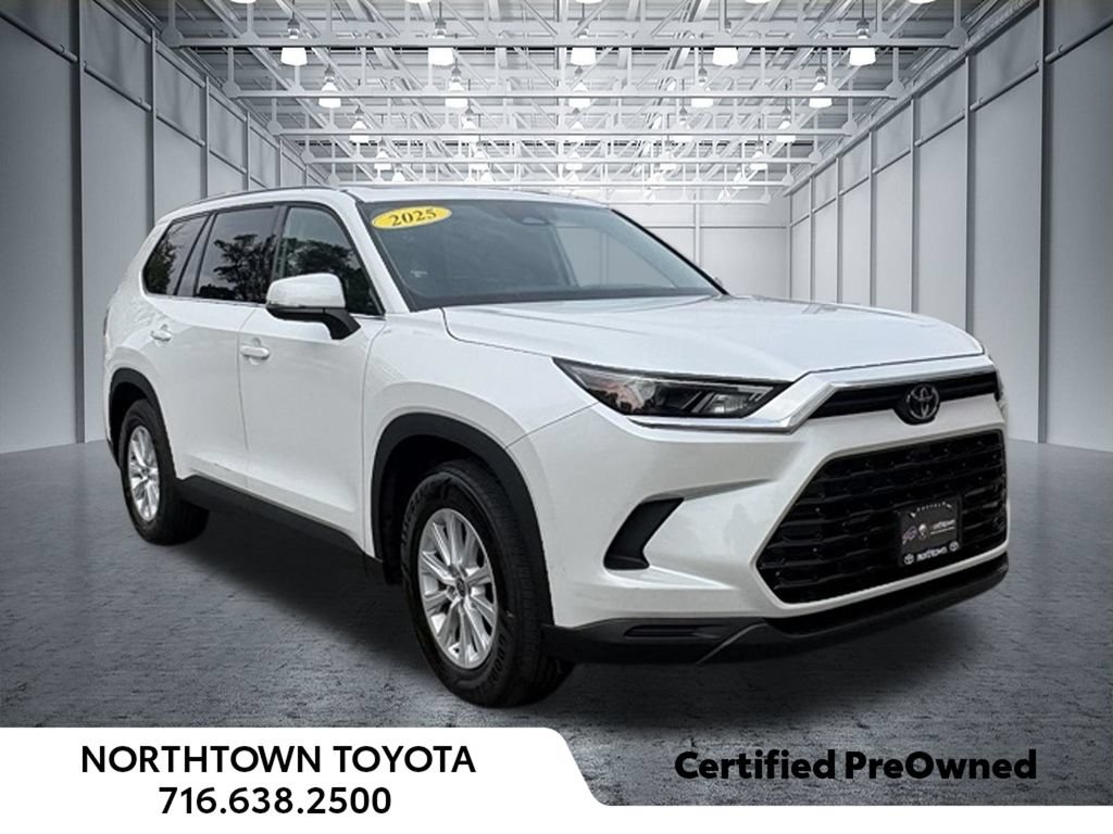Used 2025 Toyota Grand Highlander AWD image 6