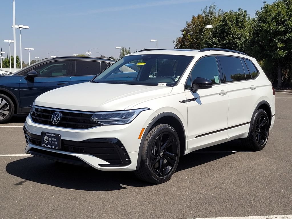 Used 2024 Volkswagen Tiguan SE R-Line AWD/4WD image 10