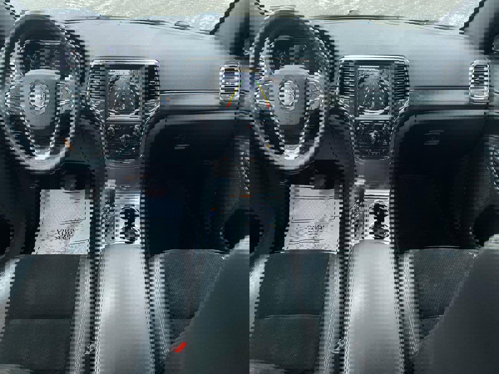 Used 2017 Jeep Grand Cherokee Altitude image 11