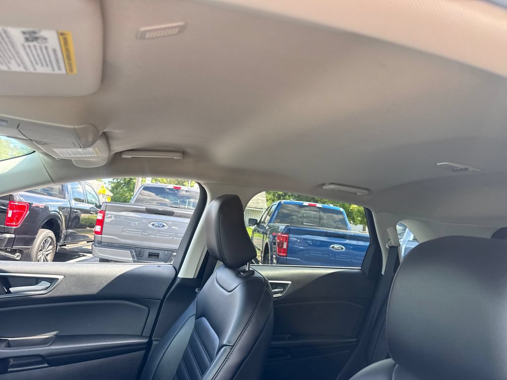 Used 2024 Ford Edge SEL AWD/4WD image 23