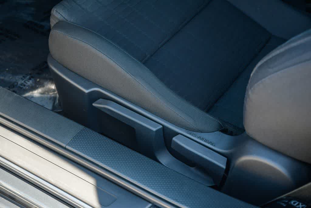 Used 2023 Toyota GR86 w/ ALL Weather Mat Package (TMS) RWD image 31