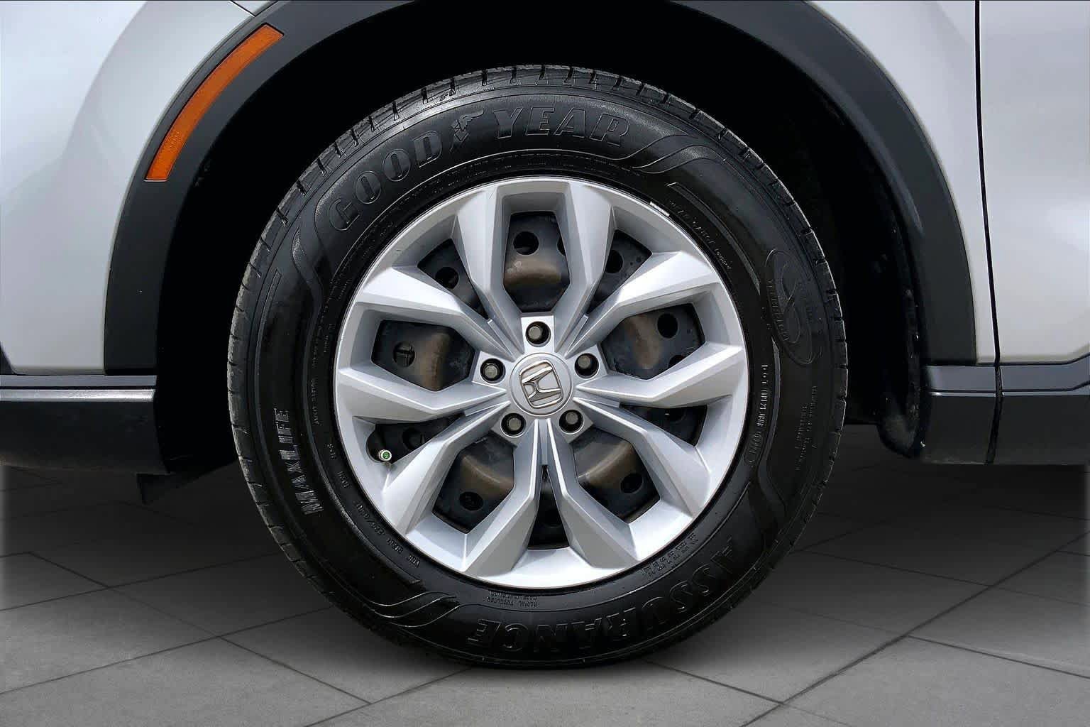 Used 2023 Honda CR-V LX image 11
