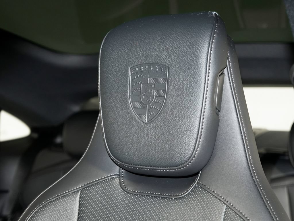 New 2026 Porsche Taycan AWD/4WD image 19