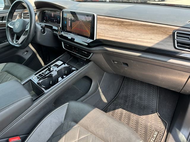 Used 2024 Volkswagen Atlas SEL Premium R-Line image 13
