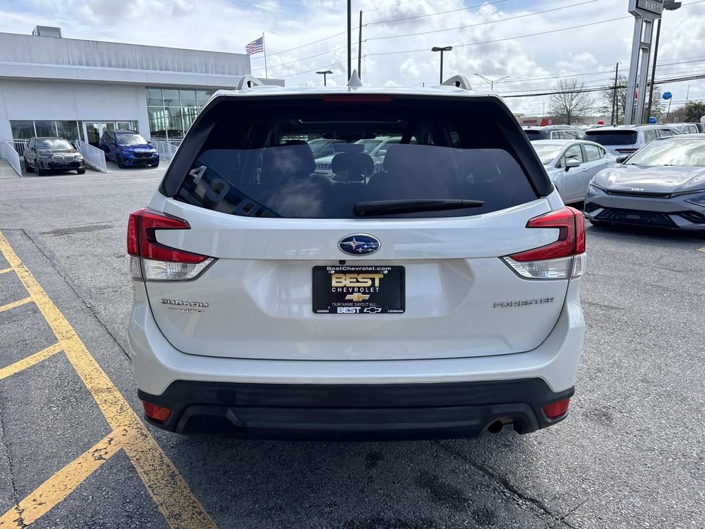 Used 2022 Subaru Forester Premium AWD/4WD image 7