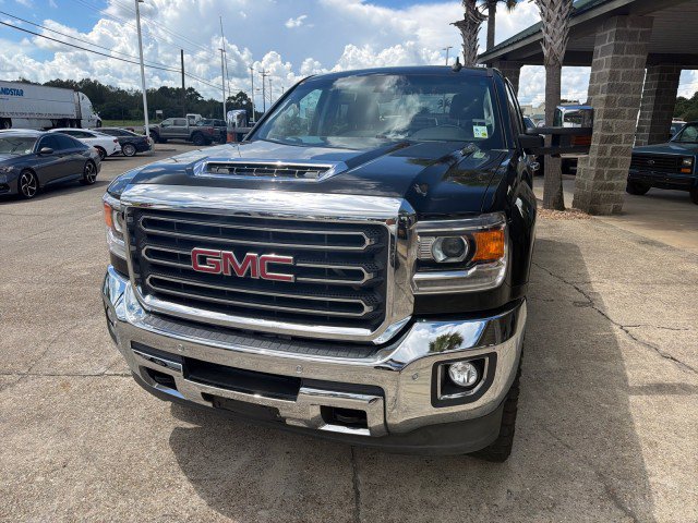 Used 2018 GMC Sierra 2500 SLT w/ Duramax Plus Package AWD/4WD image 12