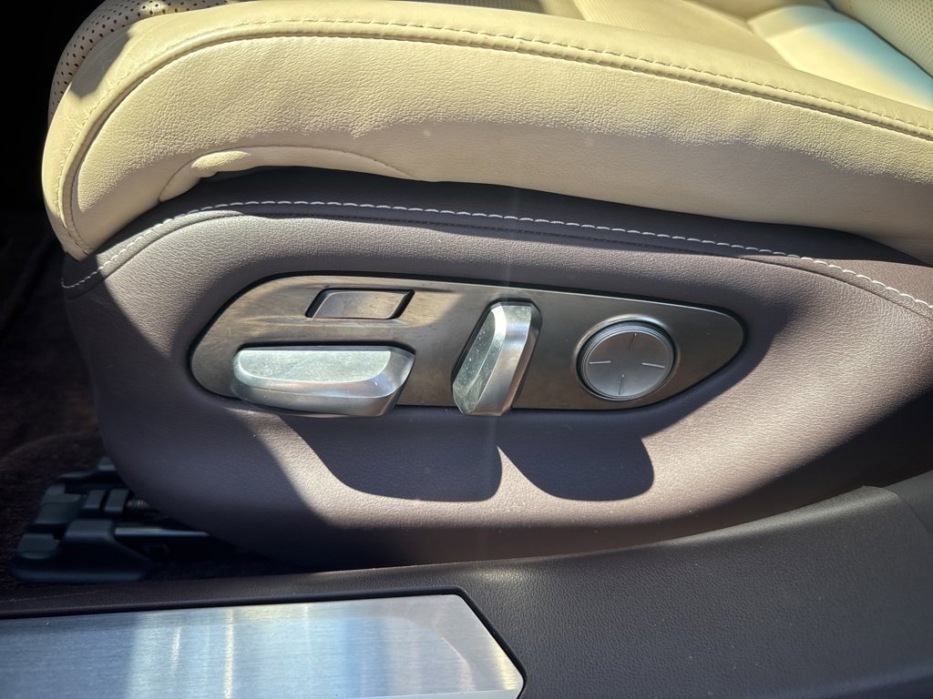 Used 2019 Lexus LS 500 AWD image 27