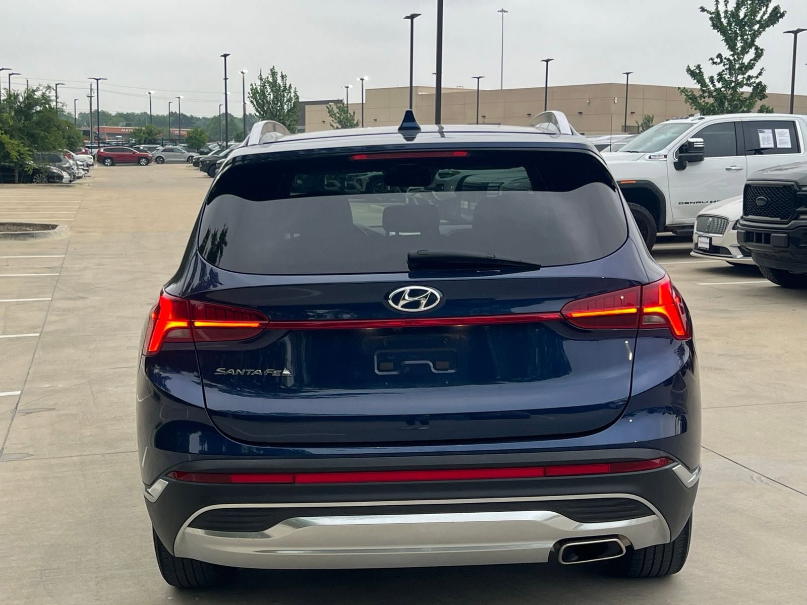 Certified 2023 Hyundai Santa Fe SEL w/ Premium Package FWD image 10