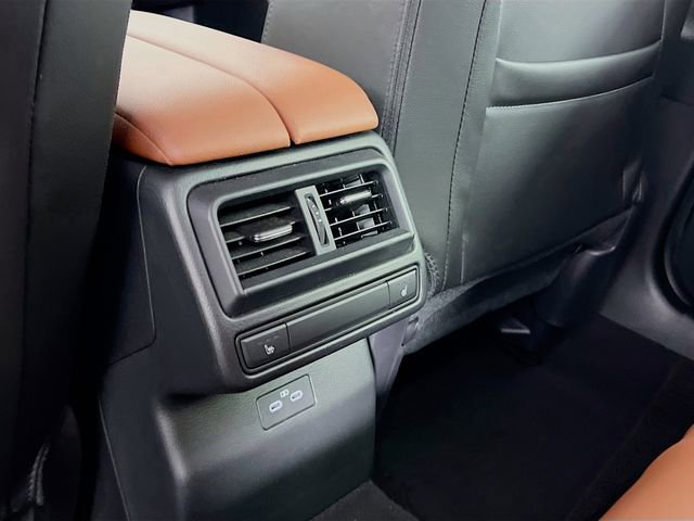 Used 2025 MAZDA CX-50 AWD 2.5 Turbo w/ Premium Pkg image 26