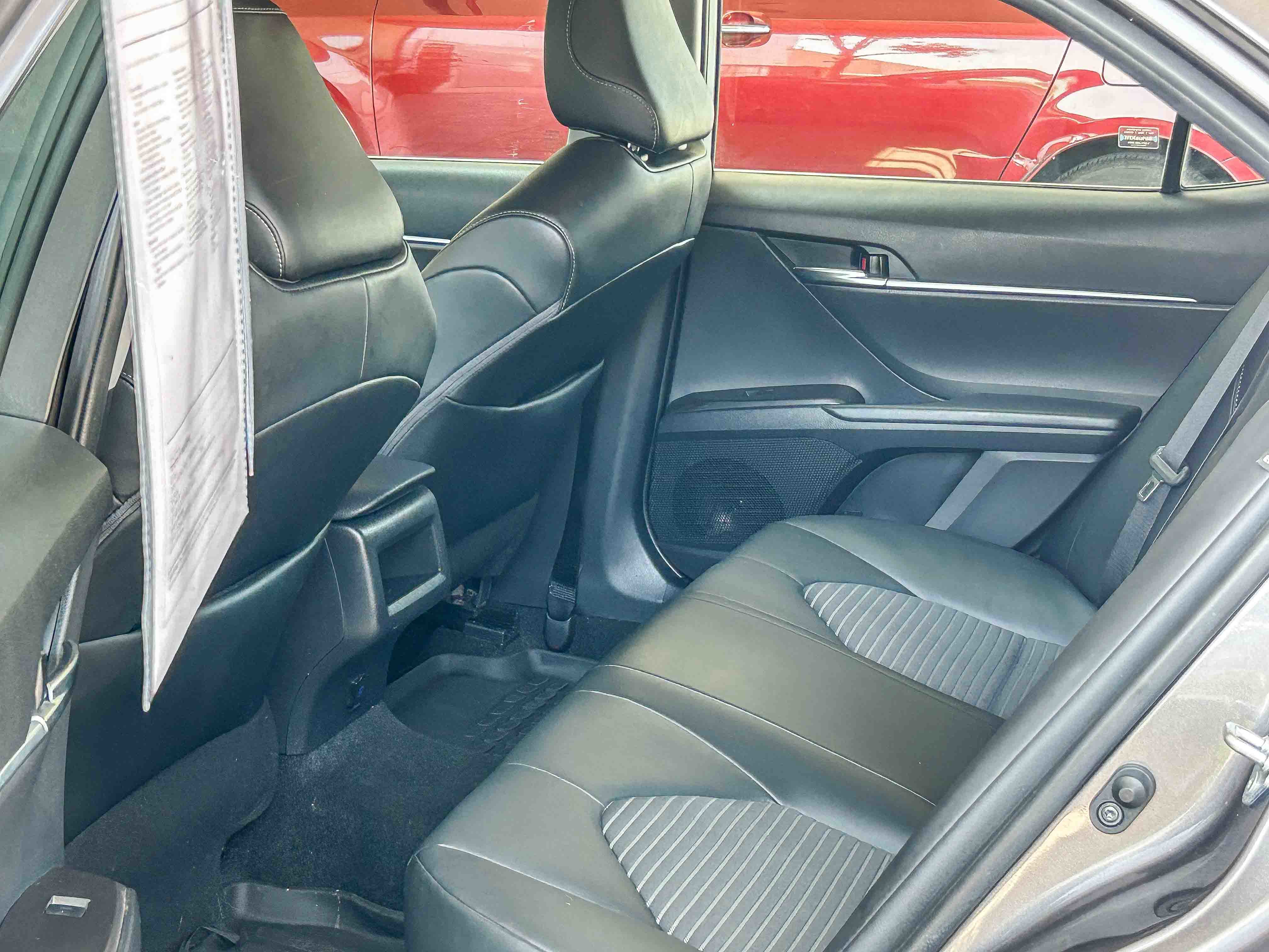 Used 2022 Toyota Camry SE FWD image 18