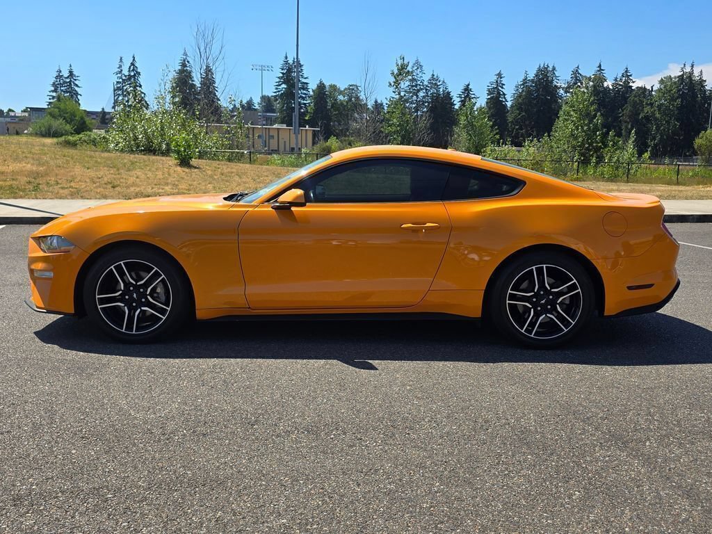 Used 2018 Ford Mustang Premium RWD video 2