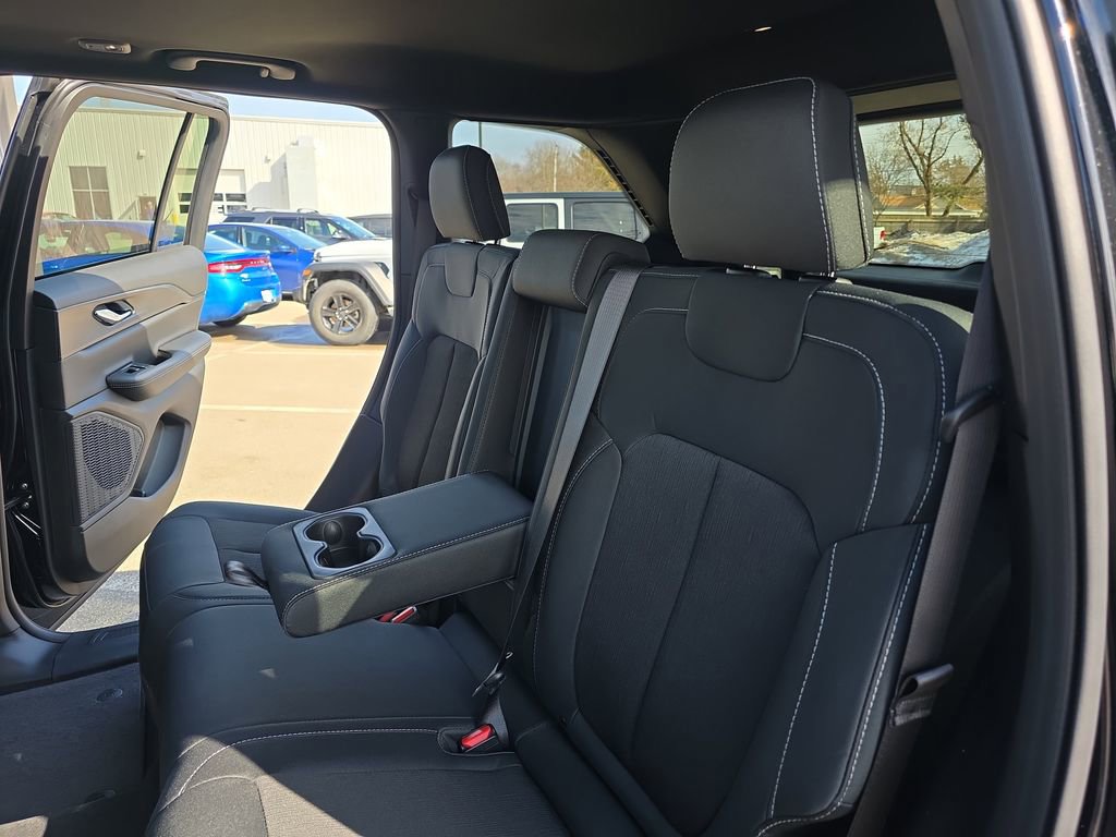 New 2026 Jeep Grand Cherokee Laredo X image 14