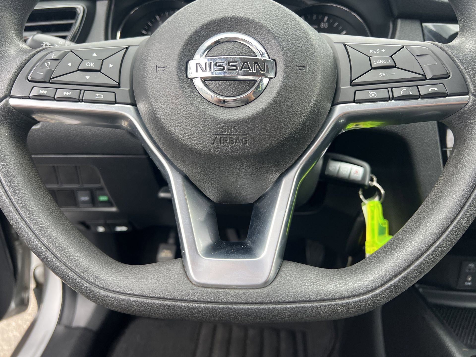 Used 2017 Nissan Rogue S FWD image 8