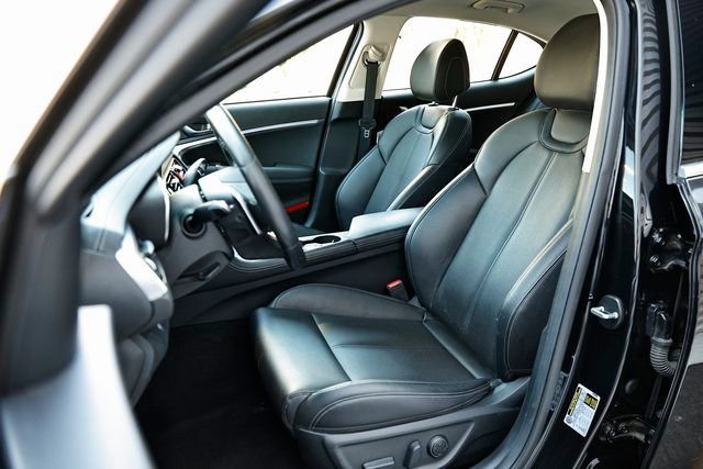 Used 2023 Genesis G70 2.0T image 18