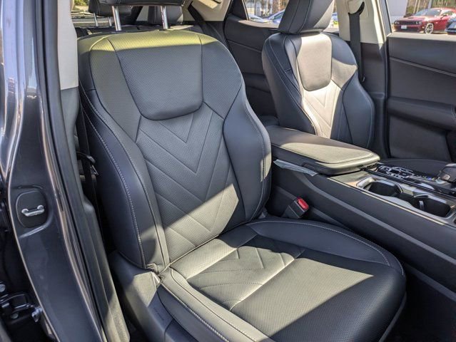 Used 2025 Lexus NX 450h+ AWD w/ Towing Package (2000 Lbs) image 33