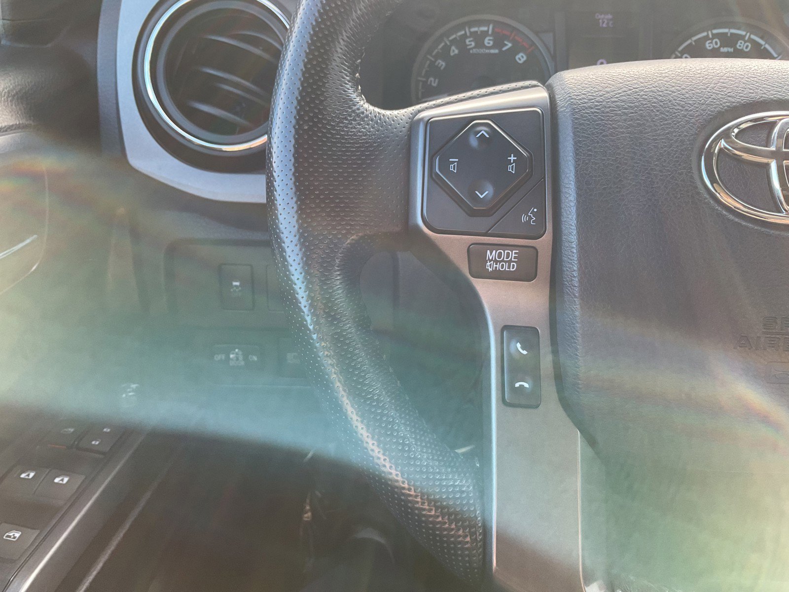 Used 2020 Toyota Tacoma TRD Sport image 24