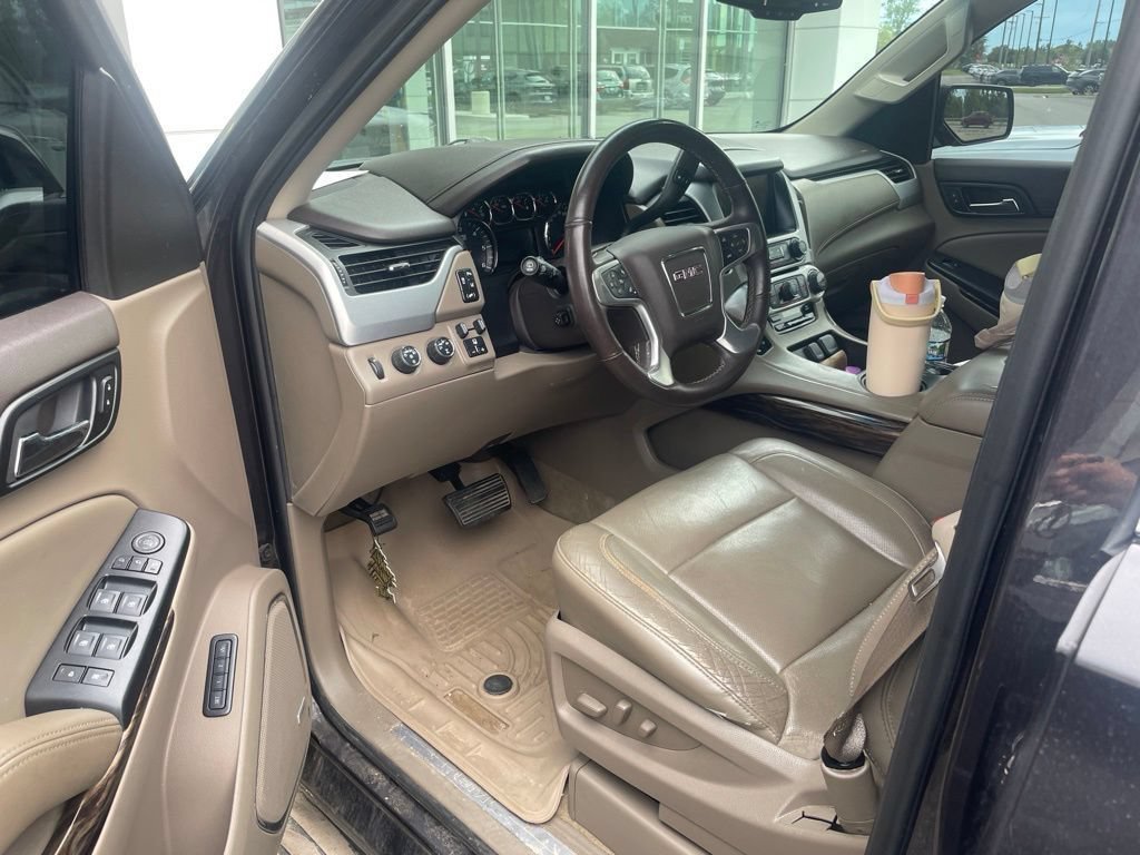 Used 2015 GMC Yukon SLT w/ Open Road Package AWD/4WD image 4