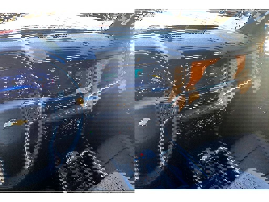 Used 2025 Chevrolet Silverado 1500 High Country w/ Technology Package image 7