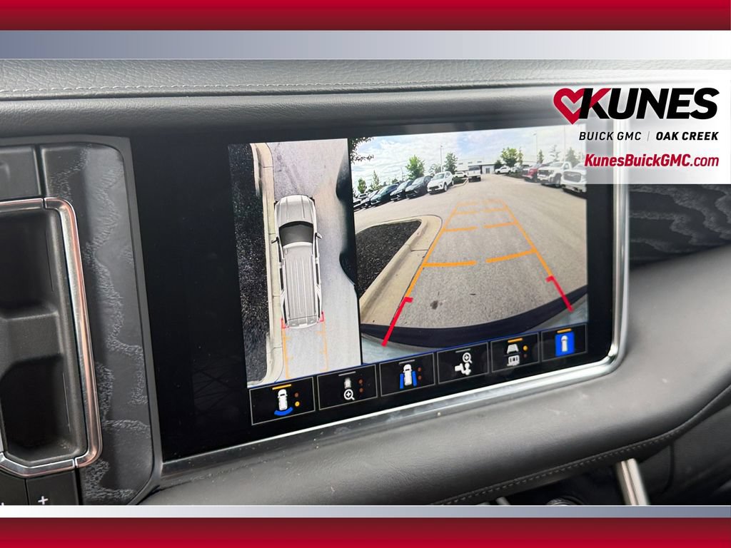 Used 2023 GMC Yukon Denali AWD/4WD image 29