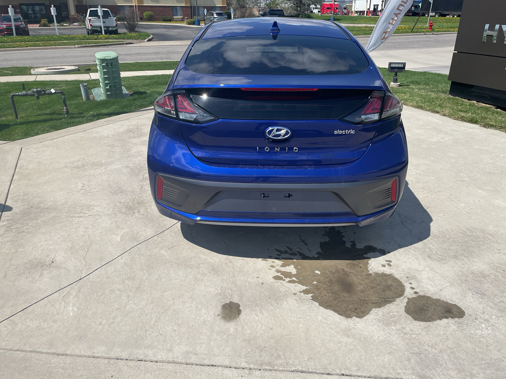Used 2021 Hyundai Ioniq Limited FWD image 4