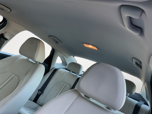 Used 2025 Hyundai Sonata SEL FWD image 12