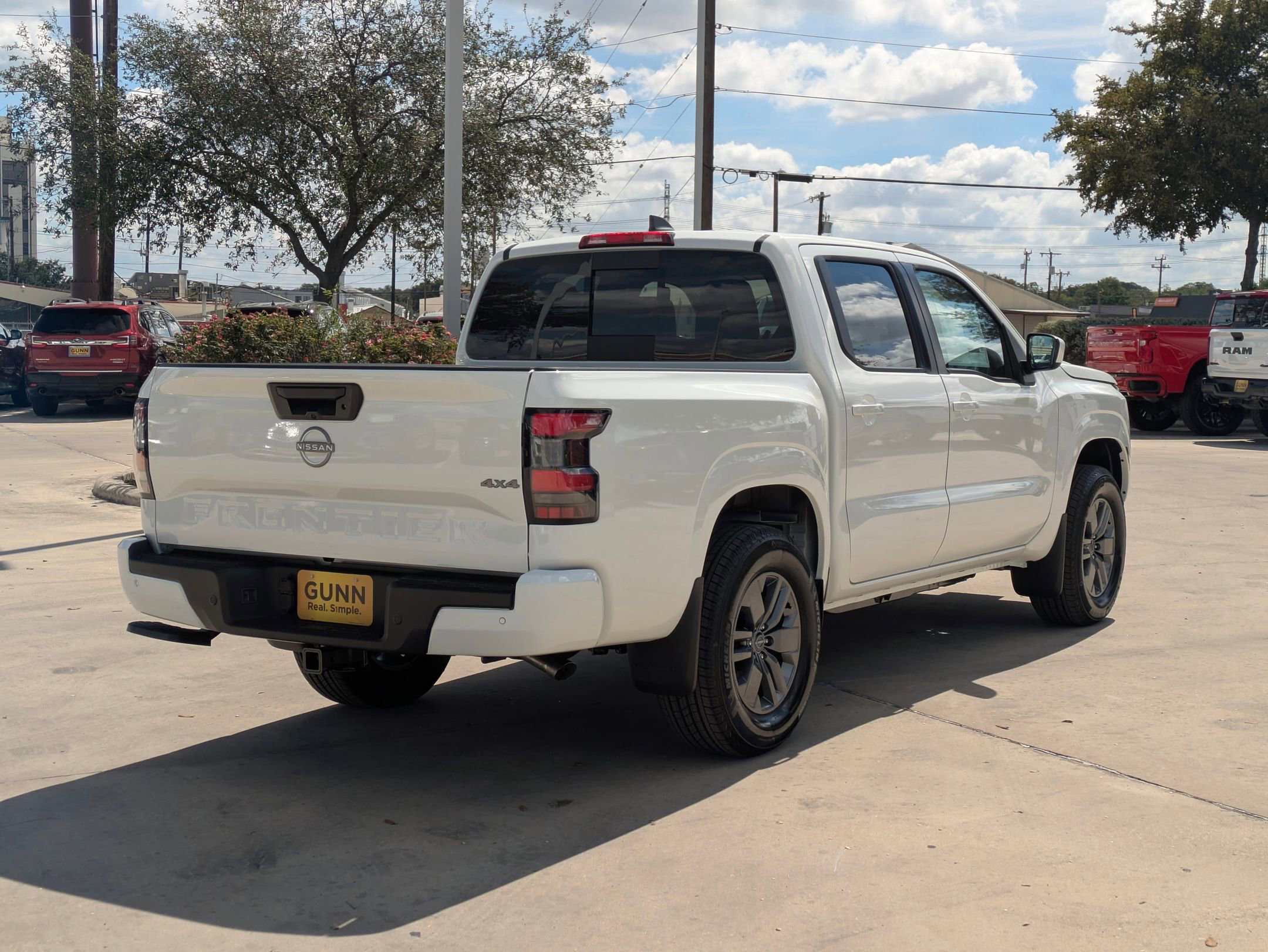 New 2026 Nissan Frontier SV image 3