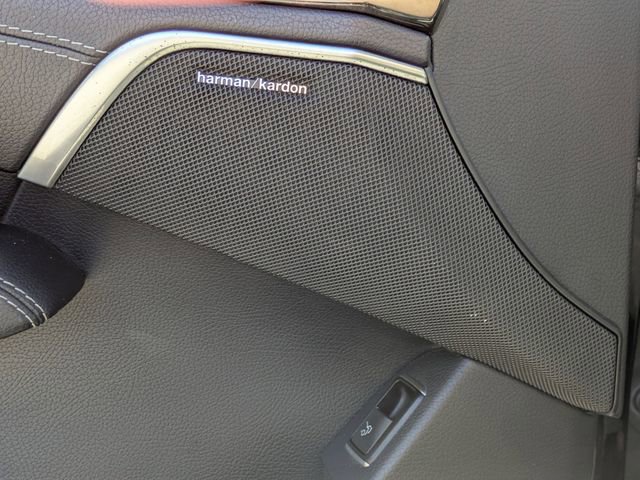 Used 2013 Mercedes-Benz SL 550 image 11