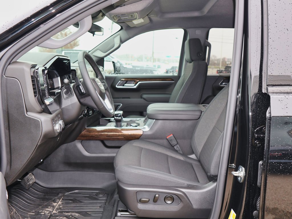New 2026 GMC Sierra 1500 Elevation image 6