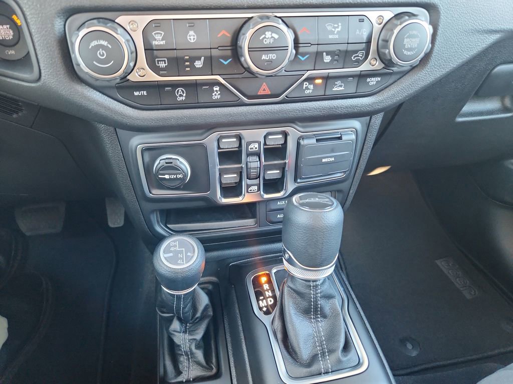 New 2026 Jeep Gladiator Sport AWD/4WD image 12