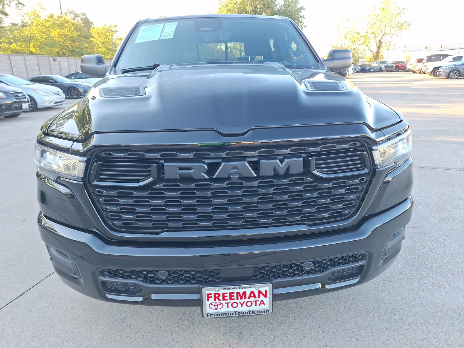 Used 2026 RAM 1500 Express AWD/4WD image 9