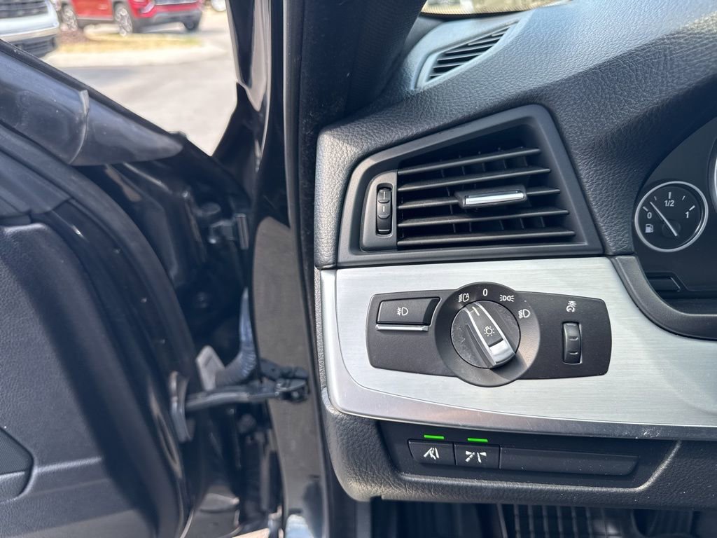 Used 2011 BMW 528i Sedan image 12