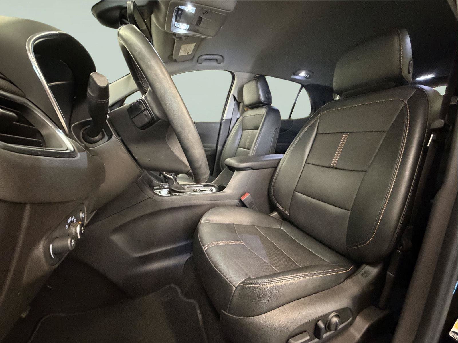 Used 2024 Chevrolet Equinox Premier AWD/4WD image 27