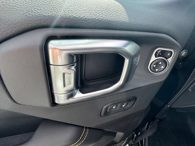 New 2026 Jeep Wrangler Unlimited Sahara AWD/4WD image 38