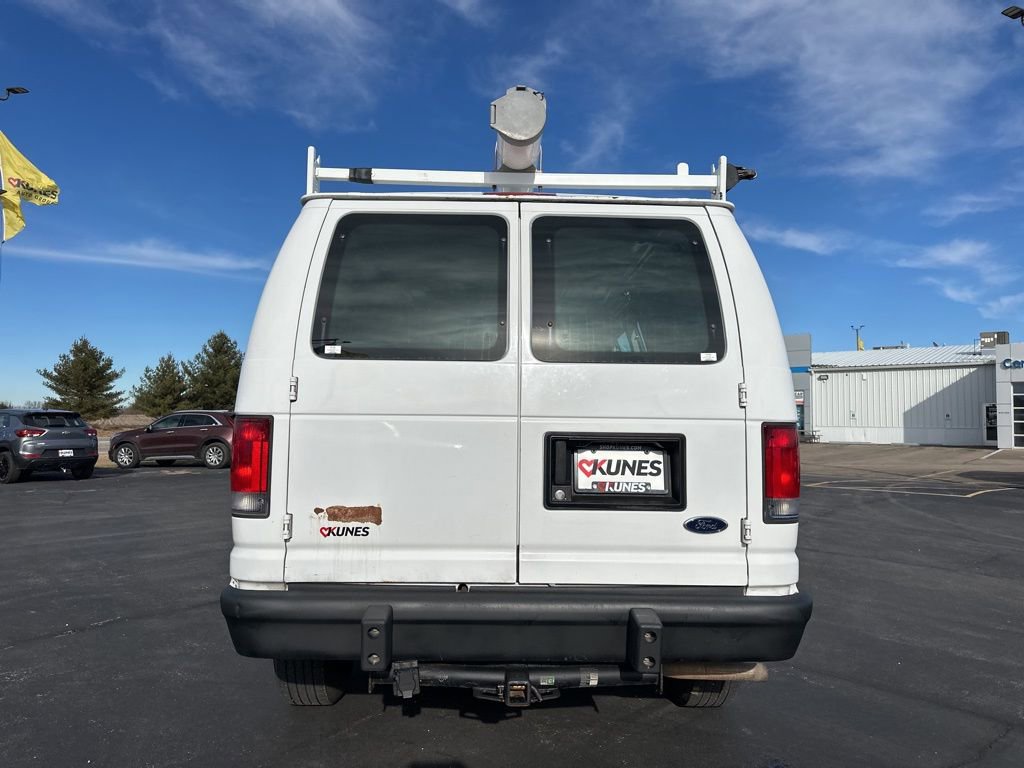 Used 2014 Ford E-250 and Econoline 250 w/ Power Group image 9