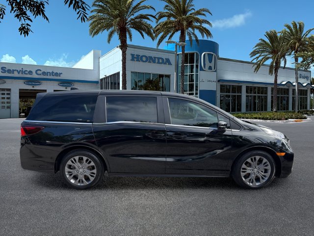 Used 2025 Honda Odyssey Touring image 9