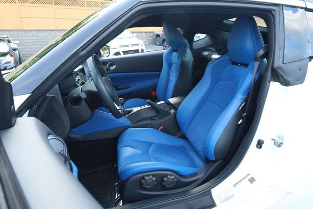 Certified 2025 Nissan Z Performance w/ Floor Mat Package RWD image 9