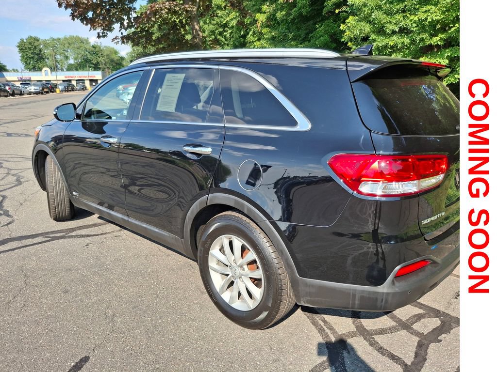 Used 2017 Kia Sorento AWD w/ LX Convenience Package image 8