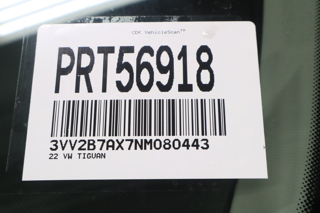 Used 2022 Volkswagen Tiguan SE w/ Panoramic Sunroof Package AWD/4WD image 35