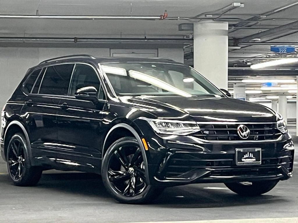 Certified 2023 Volkswagen Tiguan SE R-Line AWD/4WD image 2