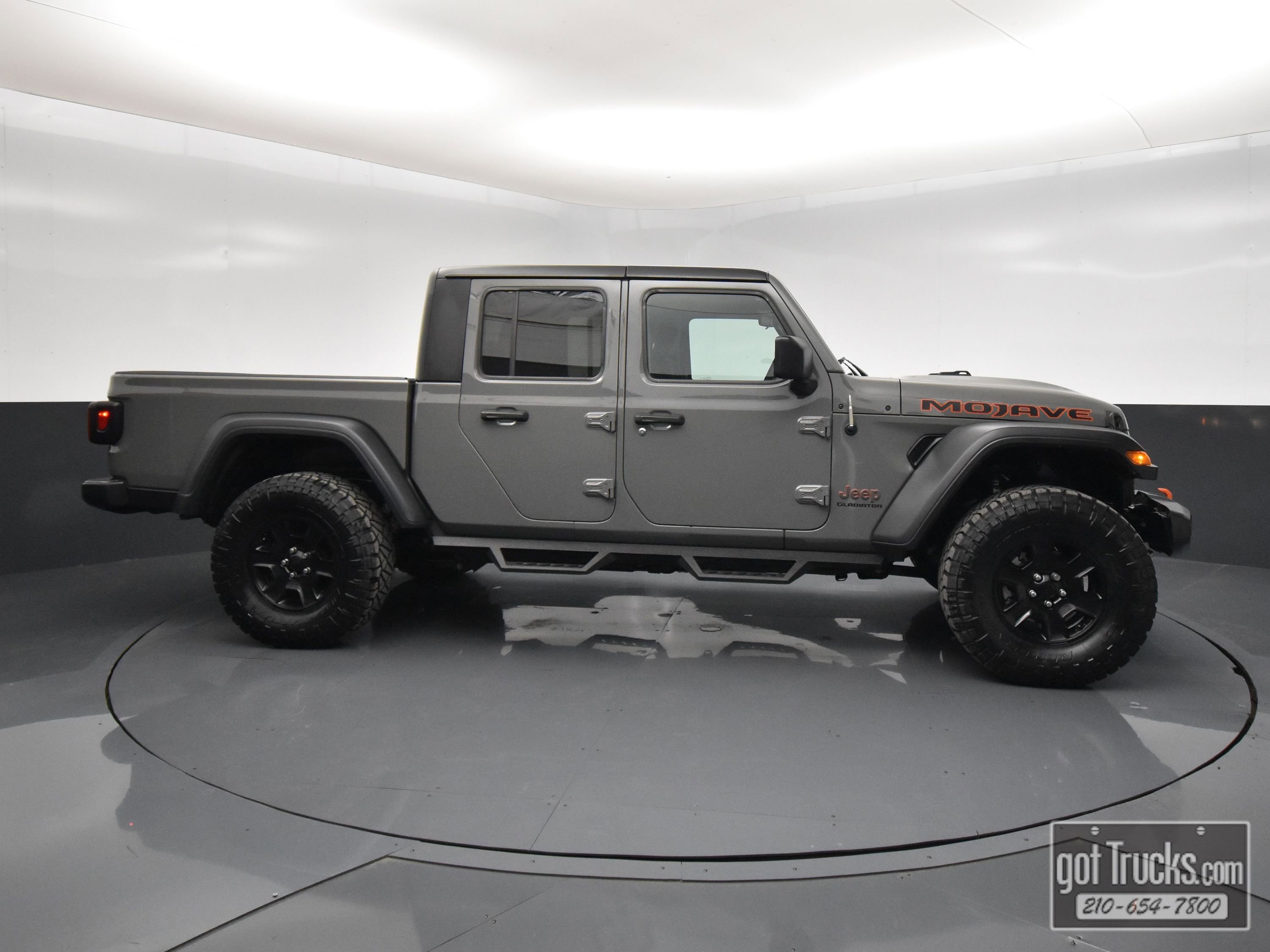 Used 2020 Jeep Gladiator Mojave w/ Trailer Tow Package AWD/4WD image 50