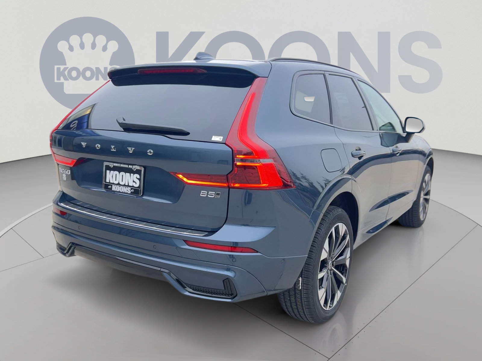 New 2026 Volvo XC60 B5 Plus w/ Protection Package Premier AWD/4WD image 11